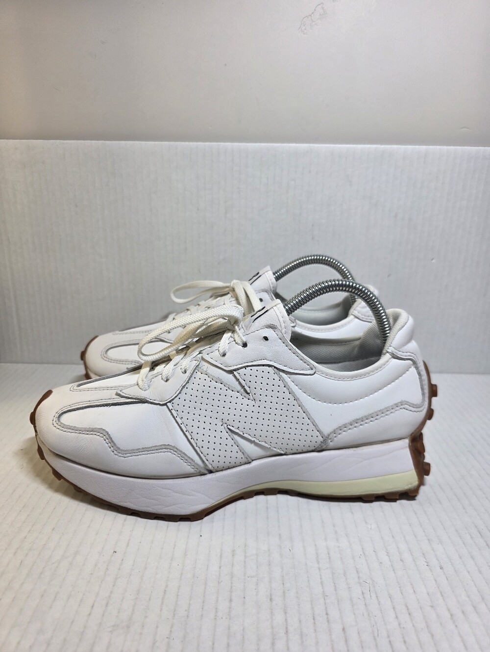 Womens Size 9 New Balance 327 Linen Sea Salt Gum Shoes Sneakers